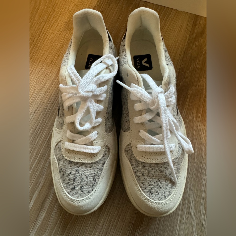 VEJA Sneakers